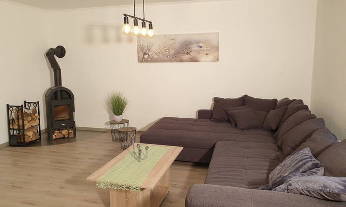 Suederholz House | Vacation apartment/house/mechanic apartment- Am Schlosspark near the Baltic Sea 6 persons+cd.