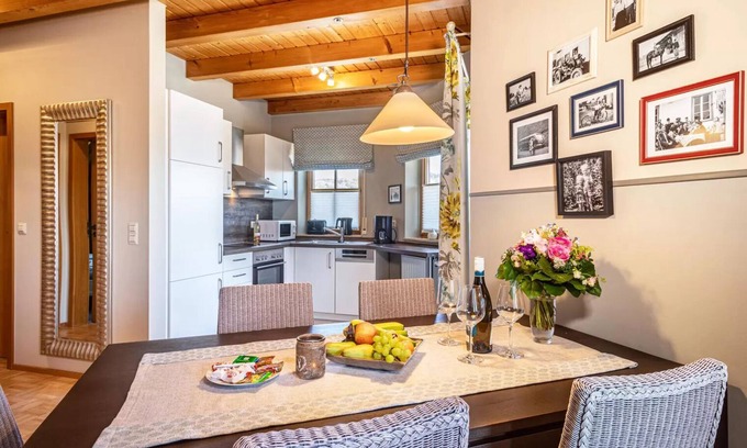 Neufrach Apartment | Vacation apartment 6, 98 sqm, 3 bedrooms, max. 5 persons