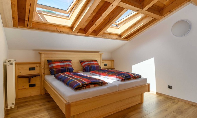 Fischhausen Apartment | Vacation apartment Alpenrose - The Anderlbauer by the lake