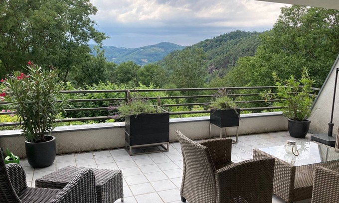 Nideggen Apartment | Vacation apartment/apartment for 2 guests with 60m² in Nideggen (95690)