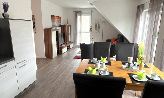 Papenburg Apartment | Vacation apartment "Aurora" Papenburg Large balcony EBK New building 74 sqm Free Wifi 2 bedrooms