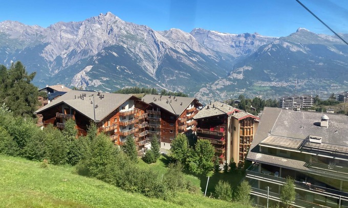 Saint-Pierre-de-Clages Apartment | Vacation apartment/apartment for 7 guests with 42m² in Haute-Nendaz (161444)