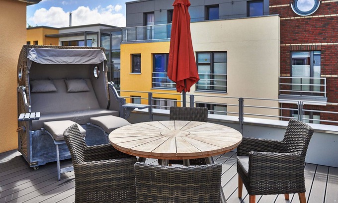 Eckernfoerde Apartment | Vacation apartment/apartment for 4 guests with 100m² in Eckernförde (76037)