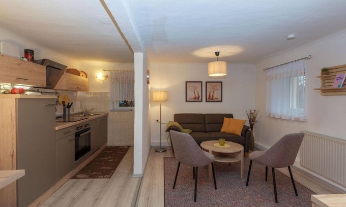 Pirna Apartment | Vacation apartment first floor, 1 bedroom - Holiday apartments "Am Elbsandstein"