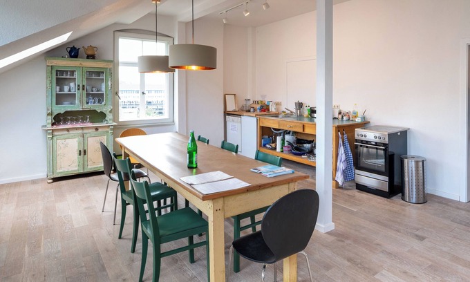 Gera Apartment | Vacation apartment for up to 10 people in the city center with large eat-in kitchen