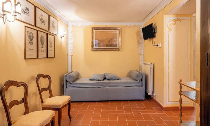 Molazzana Other | Vacation apartment "Grillo Rosso Taverna" with fireplace
