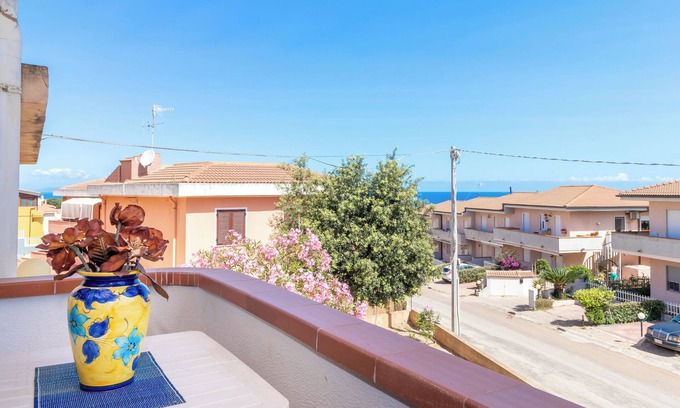 Lu Bagnu Apartment | Vacation Apartment Casa Rita with Balcony & A/C