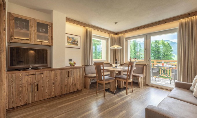 Santa Cristina Val Gardena Apartment | Vacation Apartment "Comfort2 La Mana" with Mountain View, Wi-Fi & Garden