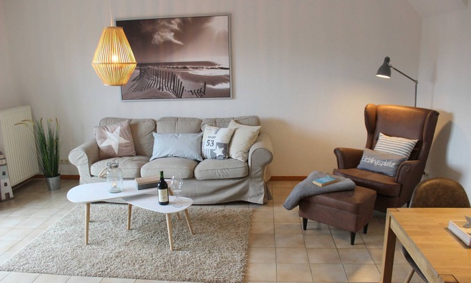 Schwackendorf Apartment | Vacation apartment Port. - OSTSEE vacation apartments