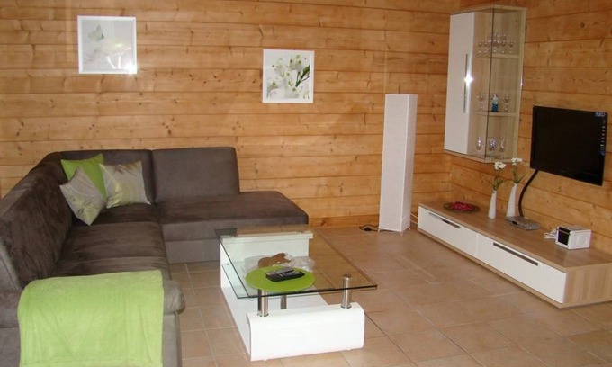 Nußbaum Apartment | Vacation apartment Sehn I basement - Ferienwohnungen Sehn