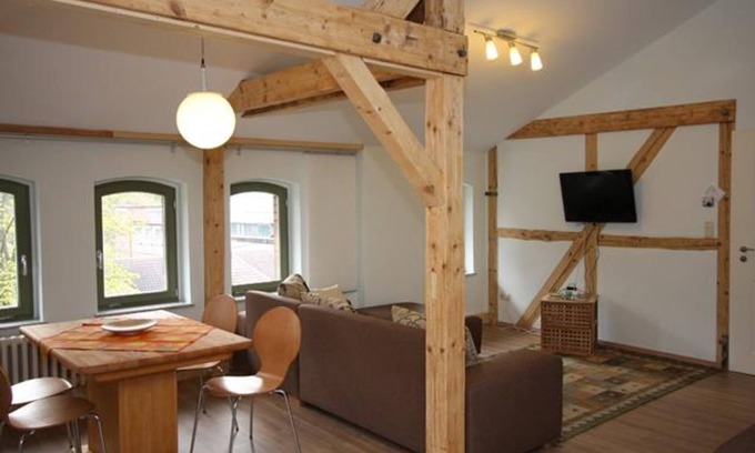 Thale Apartment | Vacation apartment Theophanu - Therme included - Ferienwohnungen Am Kurpark - Fam.