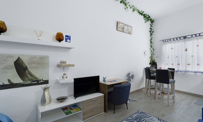 Aguimes Apartment | Vacation Apartment 'Villa Monica' with Sea View, Private Terrace and Wi-Fi