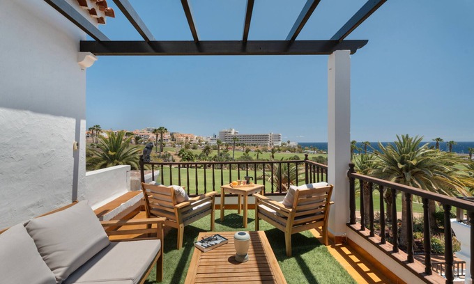 Complejo turistico Amarilla Golf Apartment | Vacation 'Atlantic Color Views' with Sea View, Shared Pool and Wi-Fi