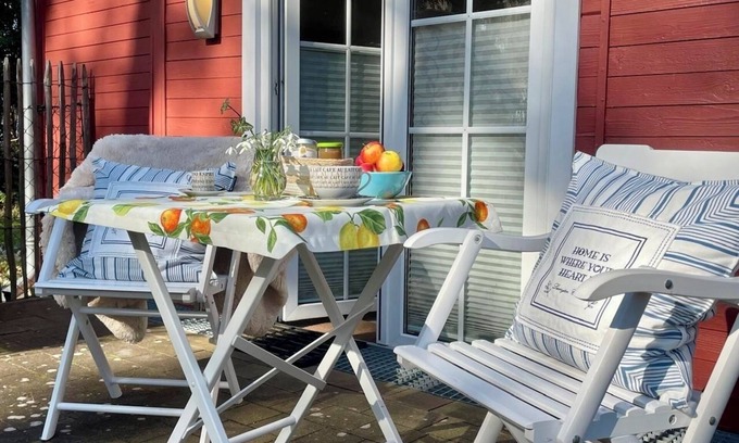 Thiessow House | Vacation bungalow in Thiessow - your cozy retreat on the sunniest island in Germany