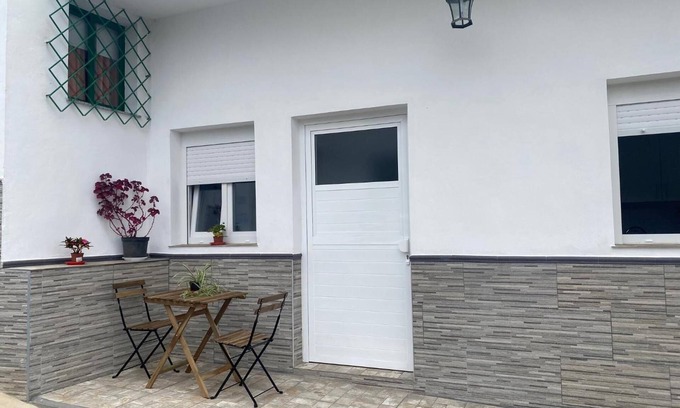 Los Silos Apartment | Vacation 'Cira' with Mountain View, Private Terrace and Wi-Fi