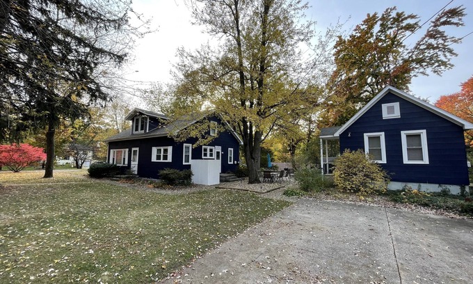 Stevensville House | Vacation Compound - 2 Separate Cottages