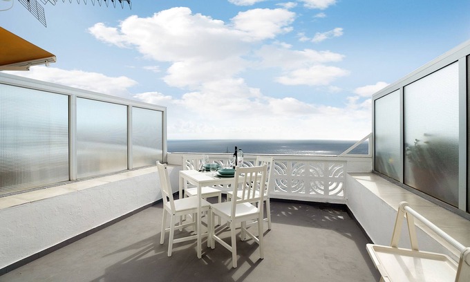 Tabaiba Apartment | Vacation Apartment 'La Florita Tabaiba' with Sea View, Balcony and Wi-Fi
