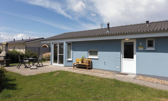 Dorumer Neufeld House | Vacation home Wattkrabbe. Charming and inviting.