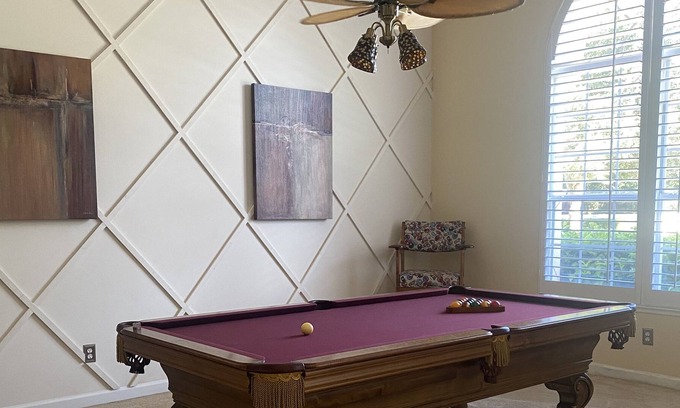 Metro West House | Vacation home 3 miles from Universal