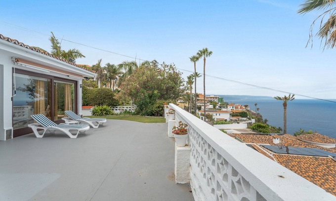 Sauzal House | Vacation Home 'Casa Mara' with Sea View, Private Terrace and Wi-Fi