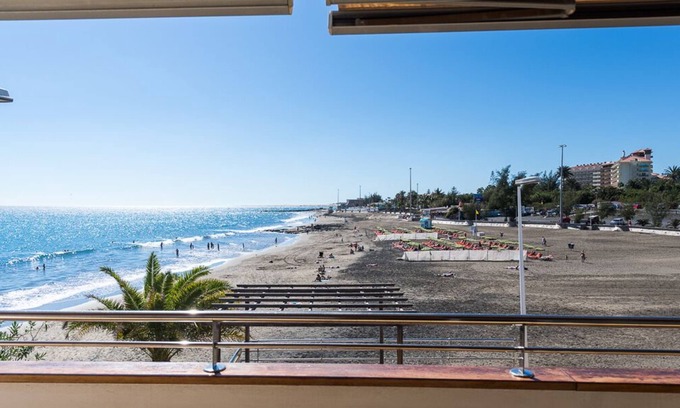 San Agustin House | Vacation Home "Chalet en la playa San Agustin" near Beach with Sea View, Balcony, A/C & Wi-Fi