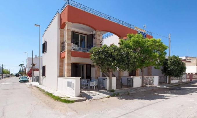 Torre Pali House | Vacation home close to sandy beach and stores