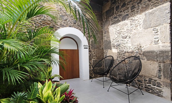 Telde House | Vacation Home 'Dalia - Finca La Suerte Grande' with Mountain View and Wi-Fi