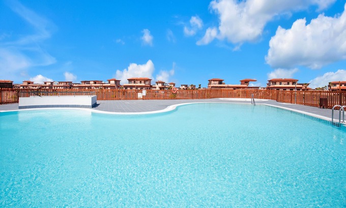 La Oliva House | Vacation Home 'Vanilla Ocean' with Sea View, Shared Pool and Wi-Fi