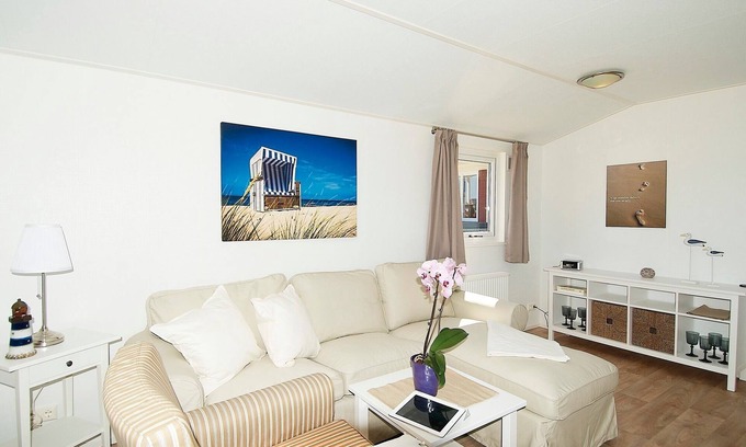 Schwedeneck House | Vacation home for 4 guests with 40m² in Schwedeneck (15003)