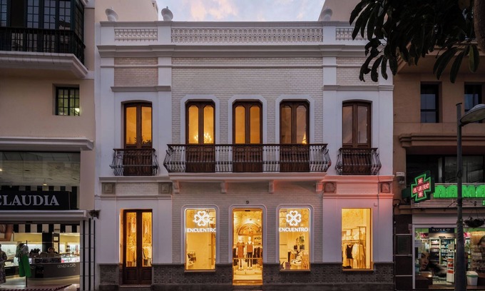 Arrecife House | Vacation Home 'Geria - Panasco Suites' with Private Terrace and Wi-Fi