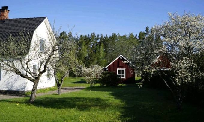 Jarnforsen House | Vacation home in Sweden with large garden, close to the lake in Småland