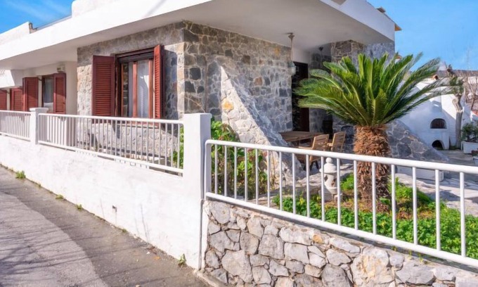 Vathianos Kampos House | Vacation home Kokkini Beach Retreat in Kokkini Hani - 5 persons, 2 bedrooms