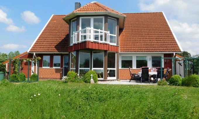 Hohwacht House | Vacation home Möwenschiss - At the nature reserve, only 6 minutes walk to the beach