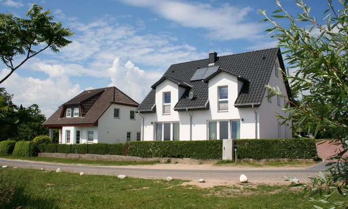 Lauterbach House | Vacation home Neuendorf F-1037 Haus Kaminfeuer - F-1037 Holiday home Neuendorf