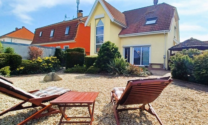 Senftenberg House | Vacation home "Schwanensee", your house between Lake Sedlitz and Lake Großräschen
