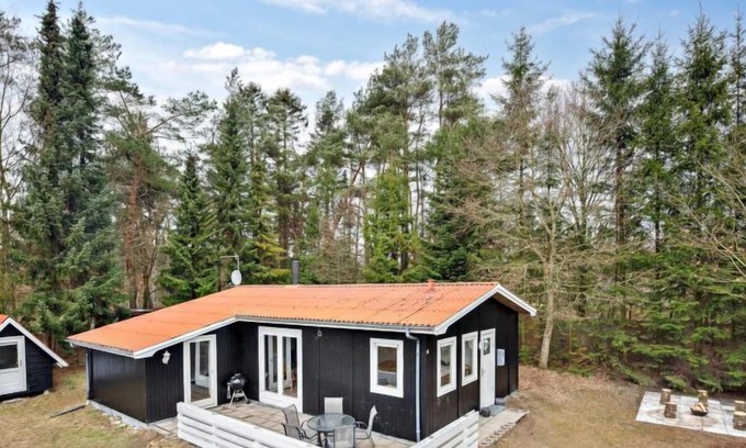 Glesborg House | Vacation home "Tole" - 8km from the sea in Djursland and Mols in Glesborg - 6 persons, 3 bedrooms