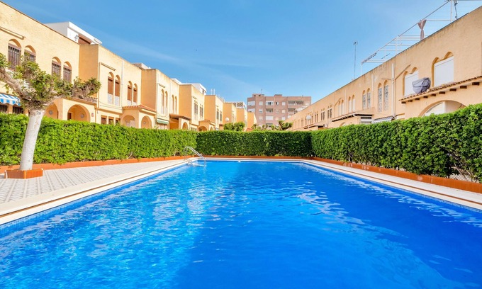 La Mata House | Vacation Home "Torrevieja La Mata" near Beach with Shared Pool & Wi-Fi