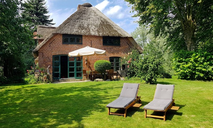 Oldenswort House | Vacation home under thatch on the North Sea near St. Peter-Ording