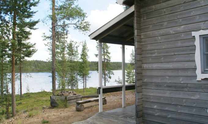 Arvidsjaur House | Vacation in the blueberry forest by the lake with a boat