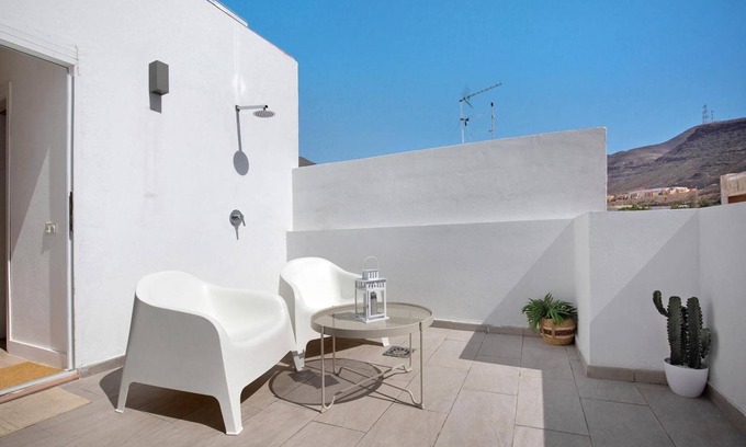 Morro Jable Apartment | Vacation 'Penthouse 3A' with Sea View, Wi-Fi and Air Conditioning