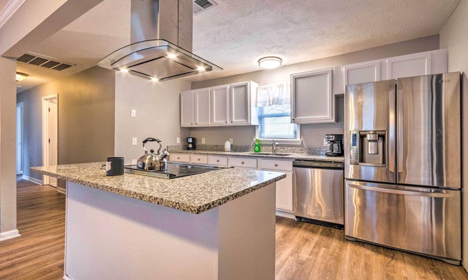 Jacksonville Cottage | Vacation Rental Home ~ 15 Mi to Little Rock