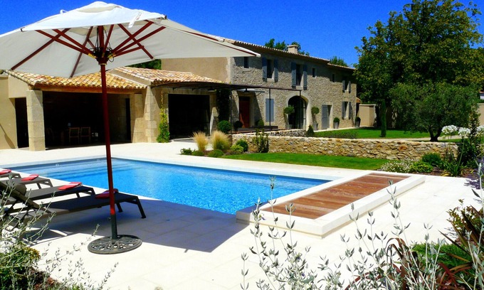 Eyguieres Villa | Vacation rental house with pool EYGUIERES LS1-195
