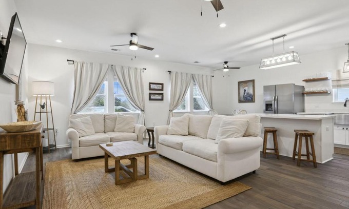 Bay St Louis House | Vacation Rental in Old Town Bay St Louis Unit A