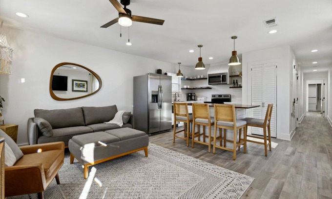 Bay St Louis House | Vacation Rental in Old Town Bay St Louis 2bd/2bth home