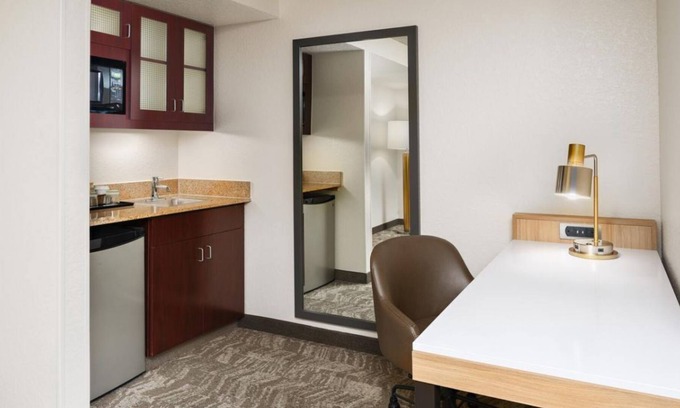 Southeast Houston House | Vacation Starts Here! Outdoor Pool, FREE Breakfast and Parking!