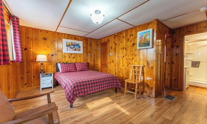Ely Cottage | Vacation UniquEly cottage #2