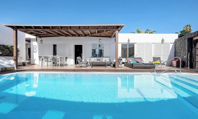 Playa Blanca Villa | Vacation Villa 'Fae' with Private Pool, Private Terrace and Wi-Fi