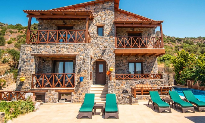 Milatos House | Vacationers of all ages will feel right at home in this great vacation home, which has been very tas