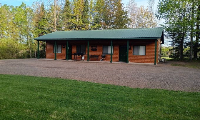 Washburn Cabin | Valhalla View Cabin Both Sides Trail Side North of Washburn with WiFi AC