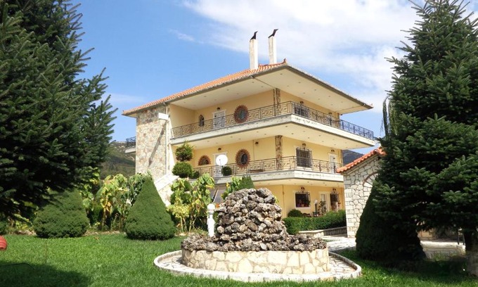 Kalavrita House | VALIA ROOMS